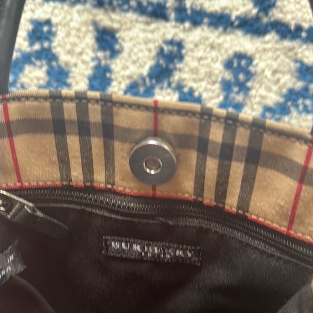 Burberry - Picture 4 of 14